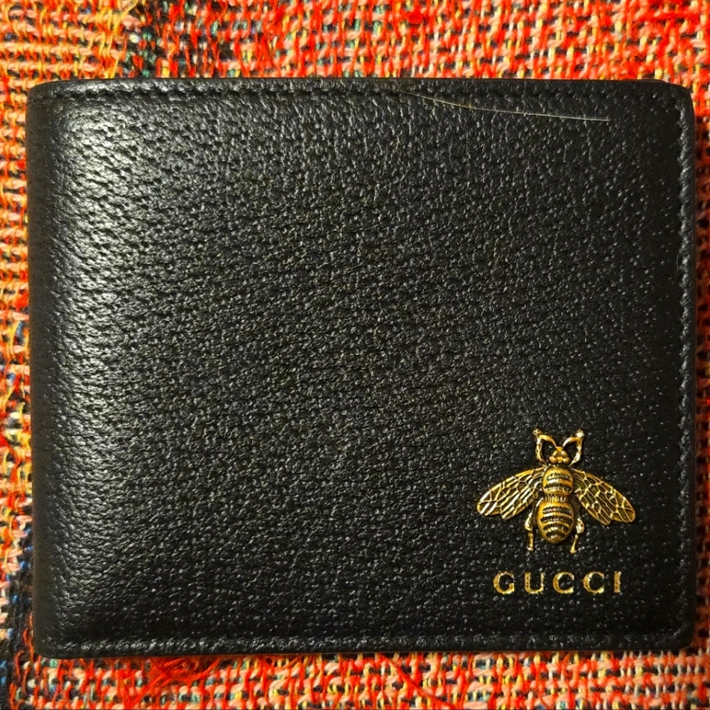 Gucci Black Leather Bi-Fold Wallet with Iconic Bee Emblem